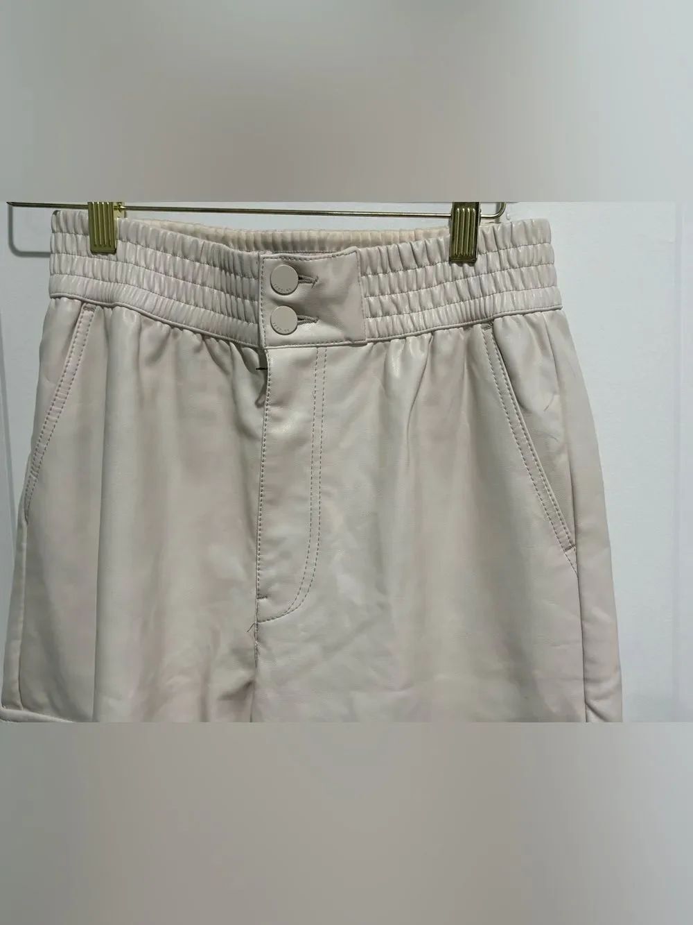 Abercrombie & Fitch Cream Vegan Cargo Joggers - Picture 5 of 7